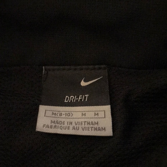 Nike Women’s athletic jacket - Picture 2 of 3